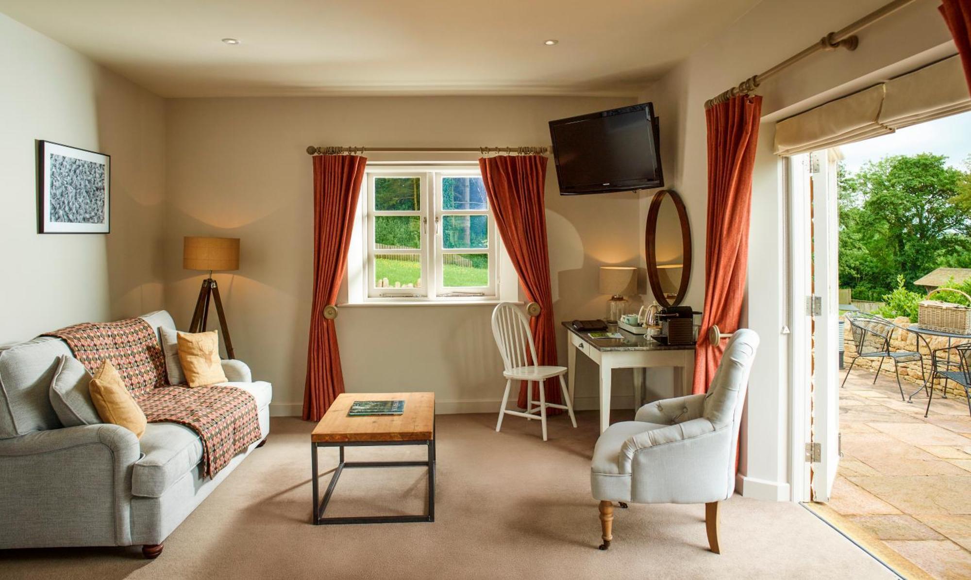 The Fish Hotel Broadway  Room photo